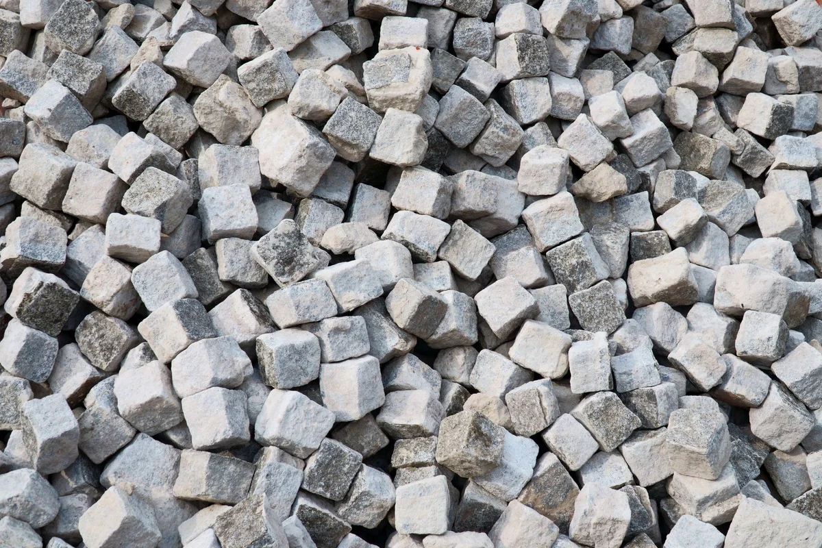 Nawierzchnia z kostki brukowej — narzędzia i materiały